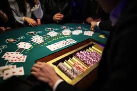 Antarmuka aplikasi judolhoki88 menampilkan meja roulette Big Time Gaming dengan streaming HD